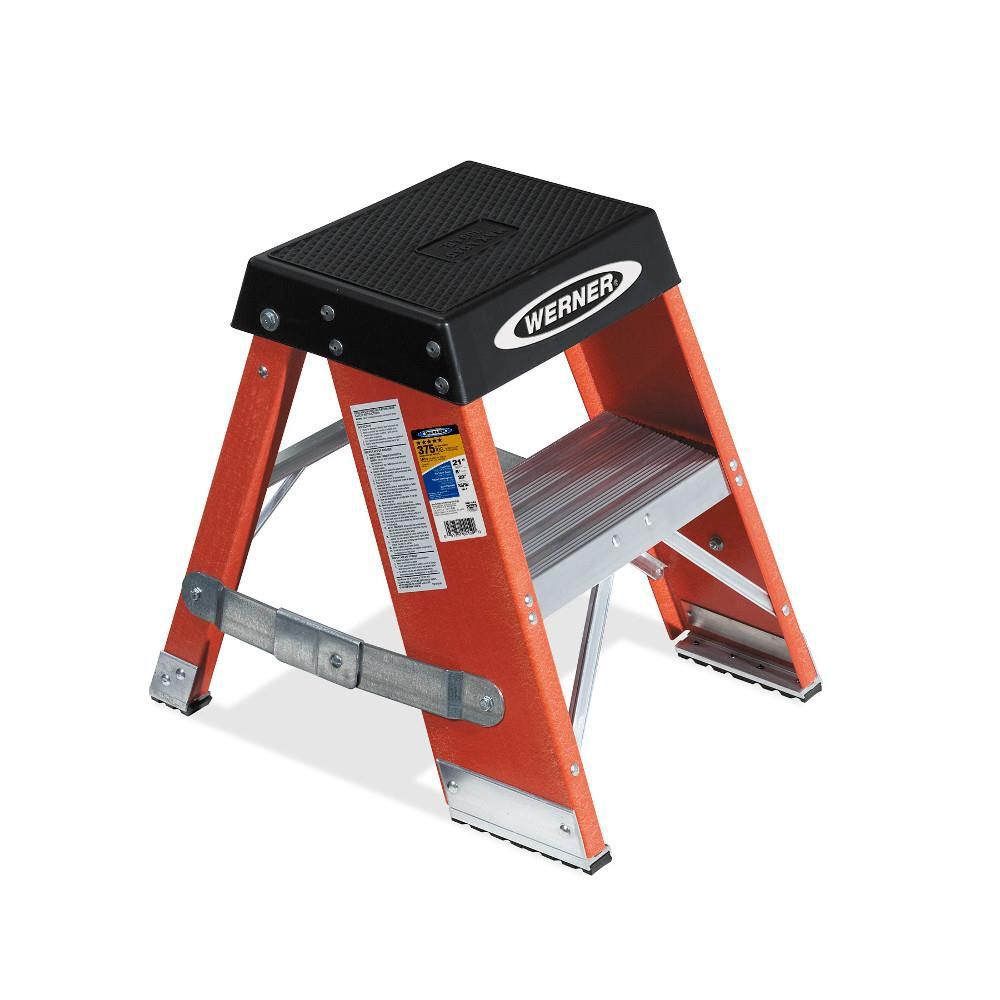 Werner 2′ FG STEP STAND IAA