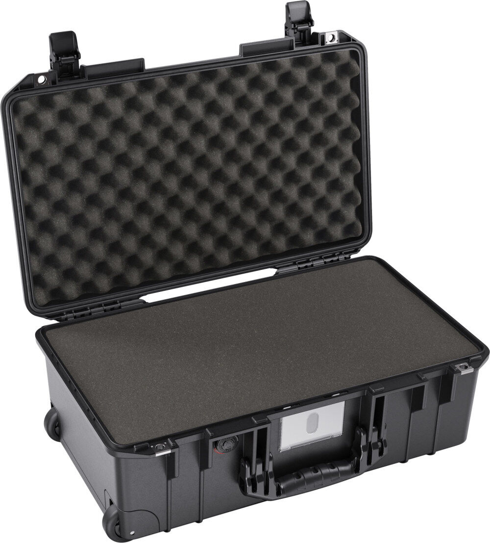 Pelican 1535 Polypropylene 0.95 Cu-Ft. Air Carry-On Case with Foam, Black