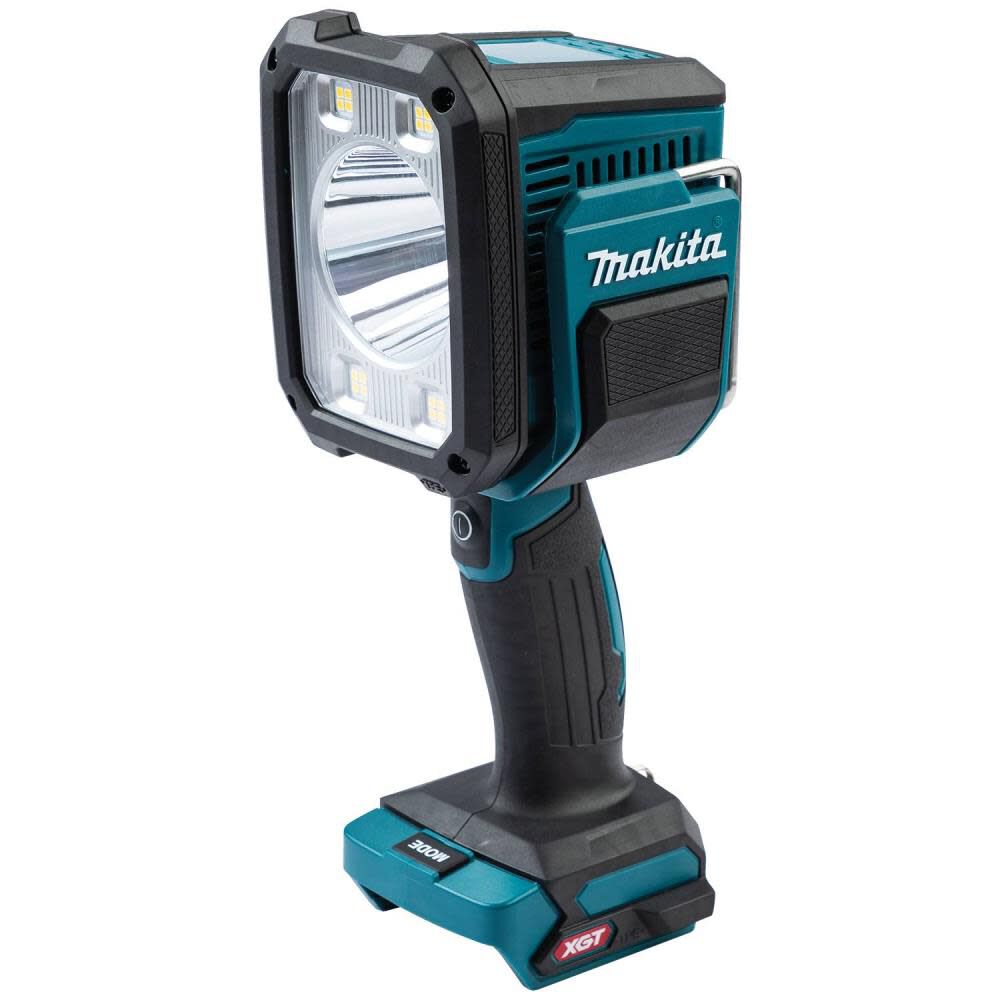 Makita 40V max XGT Cordless L.E.D. Flashlight / Spotlight (Bare Tool)