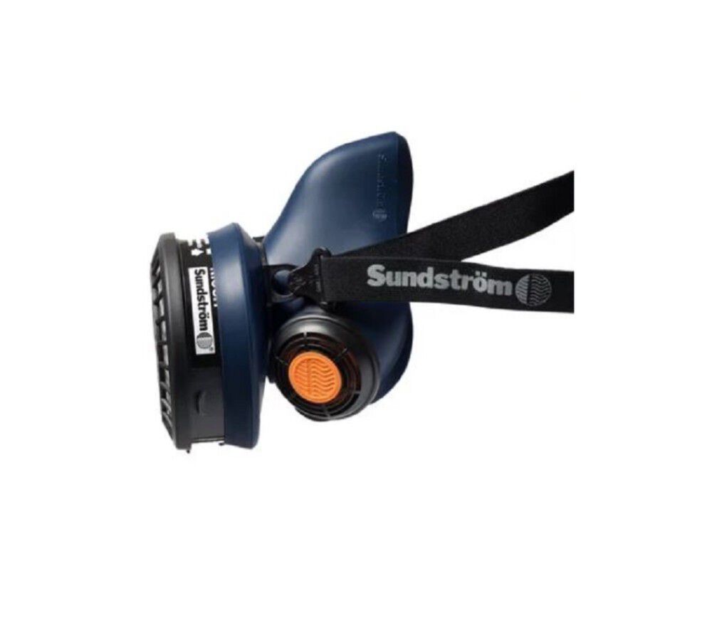 Sundstrom Safety SR 100 Air Purifying Respirator Wildland Fire Kit – L/XL